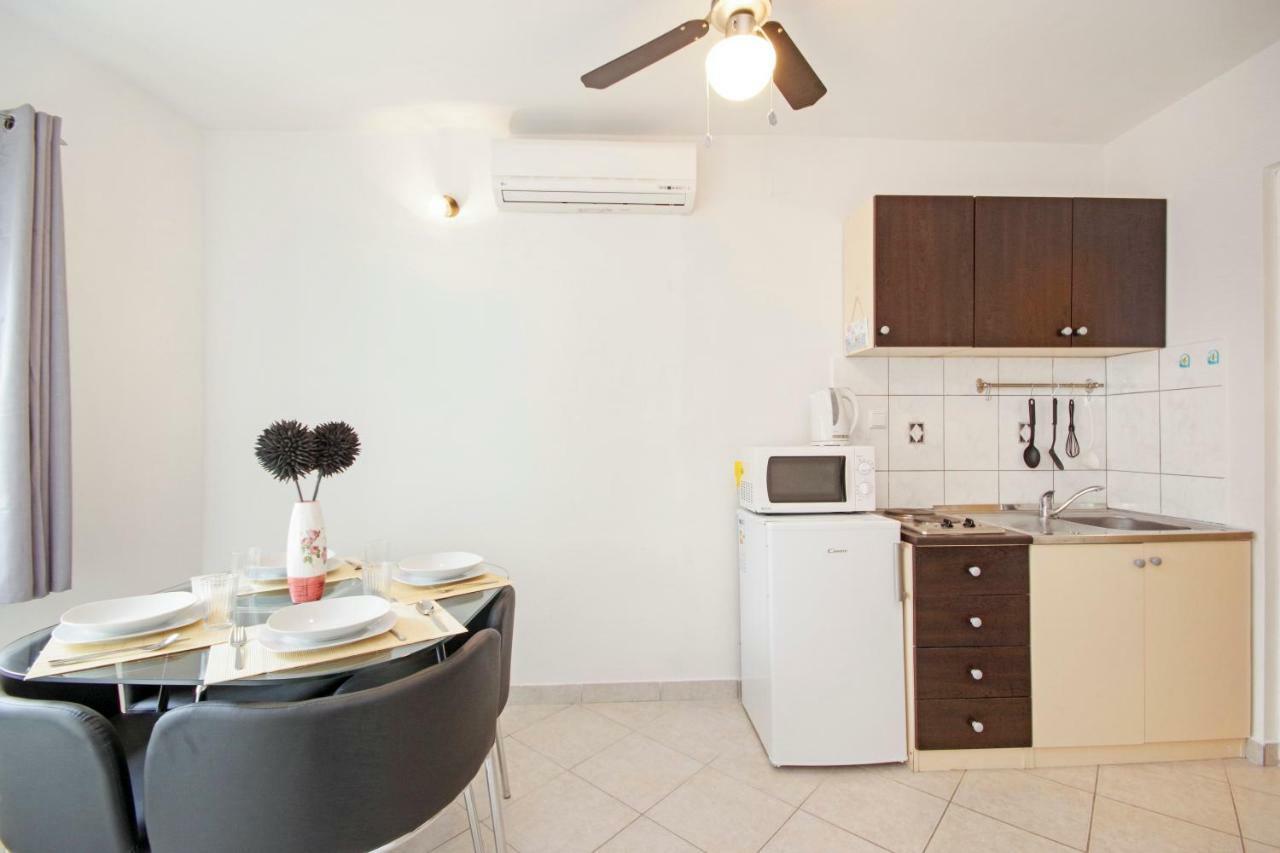 Zal Apartman Betina  Kültér fotó